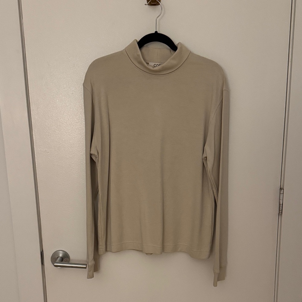 COS Cream Long Sleeve Mockneck / Turtleneck Sweater